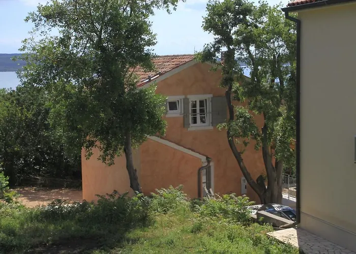 펜션 House With A Parking Space Nerezine, Losinj - 8016 네레자인