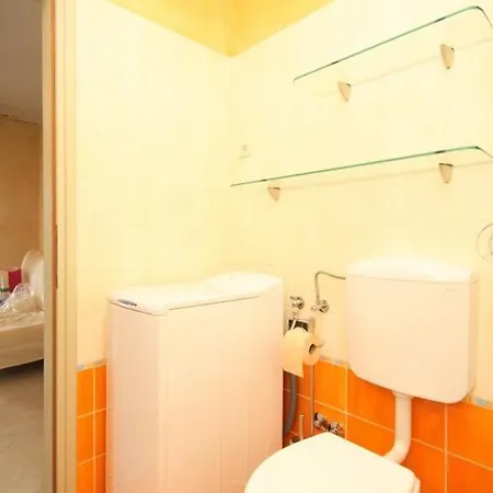 Casa vacanze House With A Parking Space Nerezine, Losinj - 8016 *