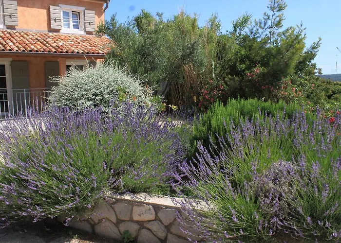 Сasa de vacaciones House With A Parking Space Nerezine, Losinj - 8016 Nerezine