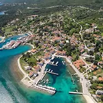Дом отдыха House With A Parking Space Nerezine, Losinj - 8016 *