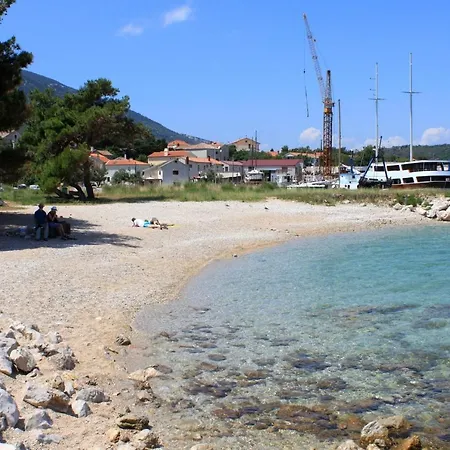House With A Parking Space Nerezine, Losinj - 8016 Vakantiehuis *